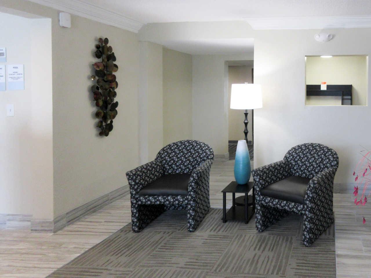 Ferry Pass Quality Inn מראה חיצוני תמונה
